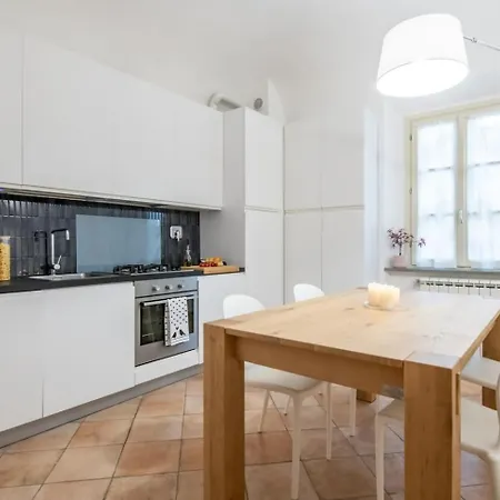 Lh Elenas Terrace Apartment *